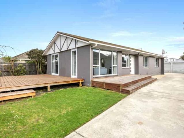 House for rent in Chaslands, Canterbury