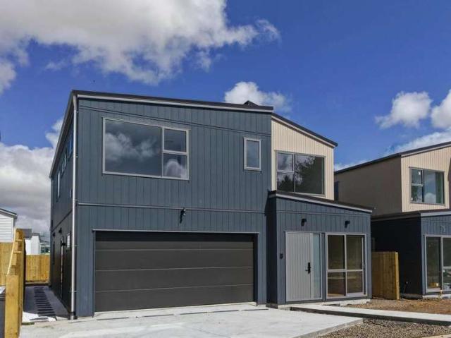 House for sale in Awhitu