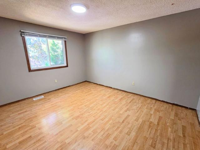 House for rent in Riverdale West, Hamilton