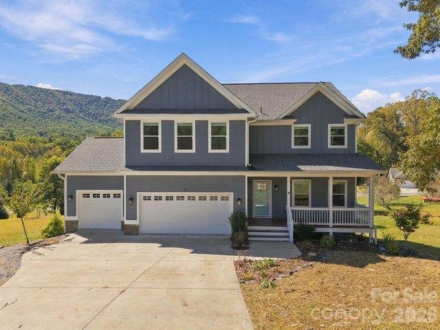 House for sale in Hendersonville, Henderson County