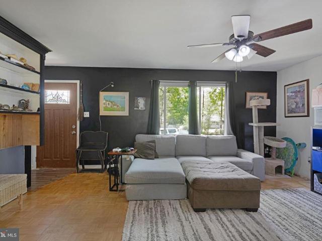 House for sale in Rosenhayn, New Jersey