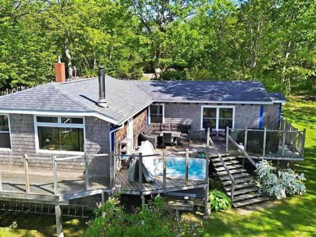 House for sale in Deep Brook, Nova Scotia