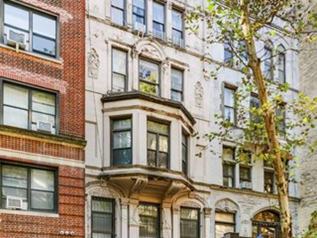 Townhouse for sale in Manhattan Community Board 7, New York