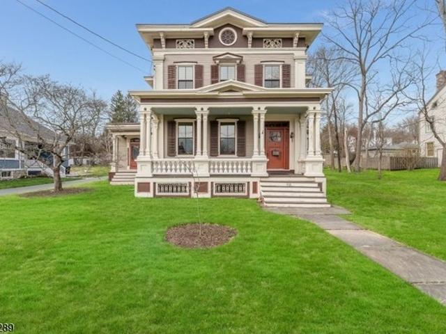 House for sale in Clinton, New Jersey