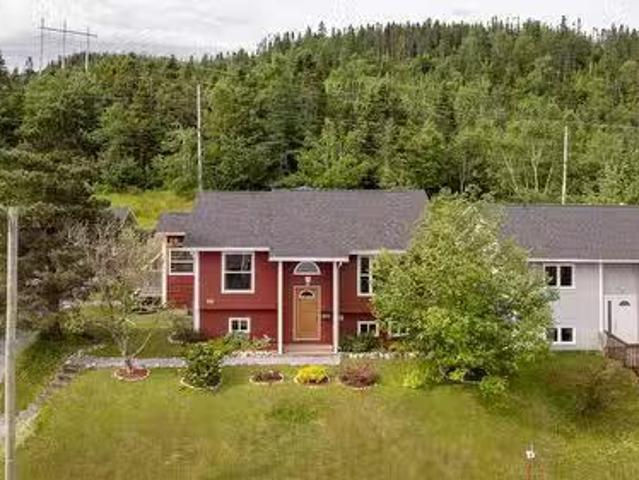 House for sale in Corner Brook, Newfoundland And Labrador