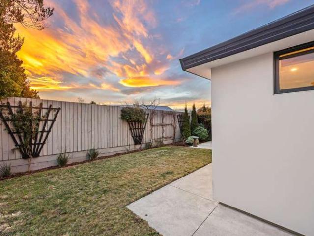 House for sale in Chaslands, Canterbury