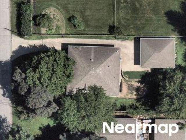 House for sale in Windsor Heights, Iowa