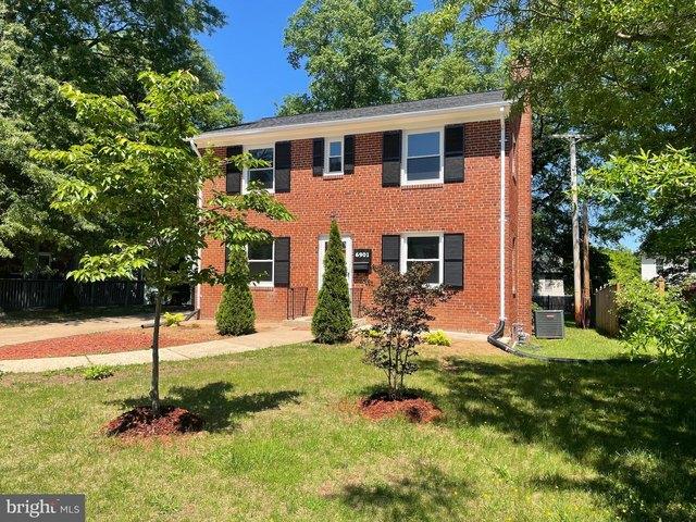 House for sale in Lanham, Maryland