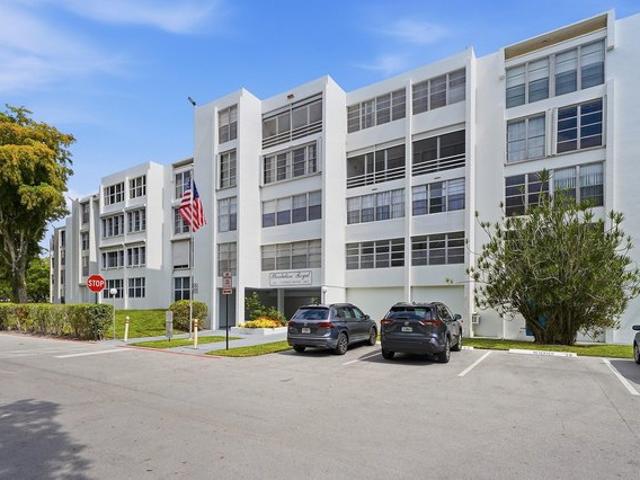 Condo for sale in Plantation, Florida