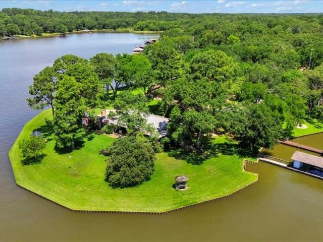 House for sale in Eustace