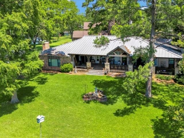 House for sale in Eustace