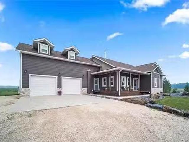 House for sale in Springfield, Manitoba