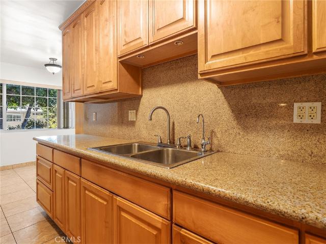 Condo for sale in Canoga Park, California