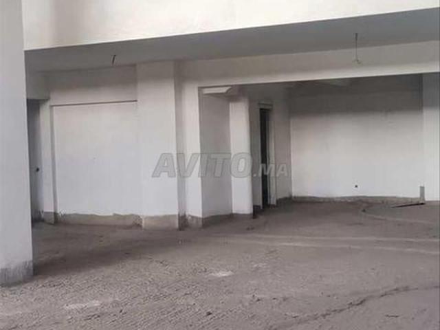 Local commercial vente à Anfa, Gharb-Chrarda-Beni Hssen