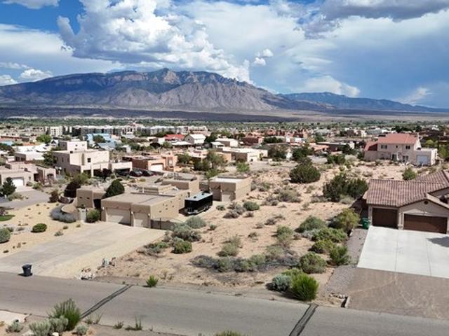 Land for sale in Rio Rancho, New Mexico