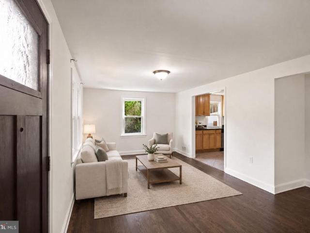 House for sale in Brockmont, West Falls Church