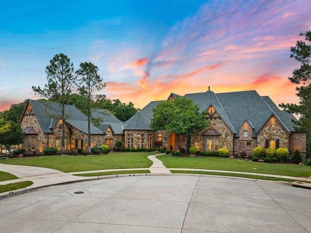 House for sale in Colleyville, Texas