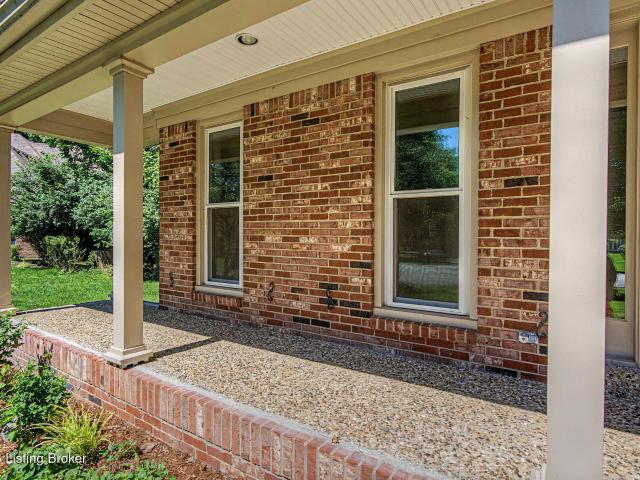 House for sale in Prospect, Kentucky