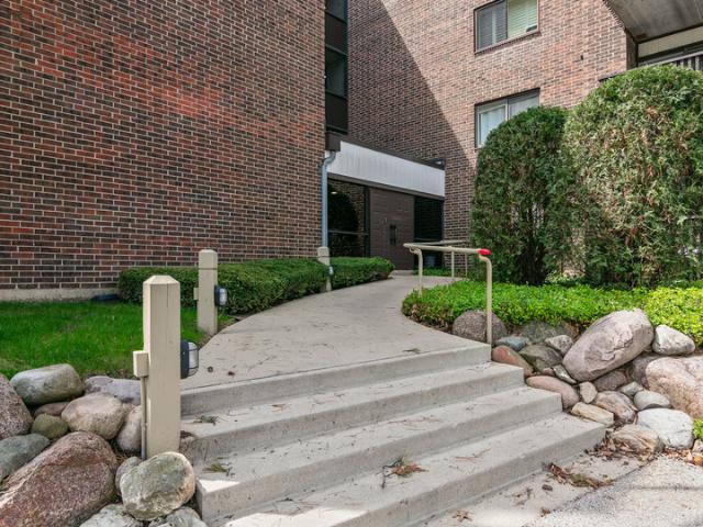Property for sale in Gurnee, Illinois