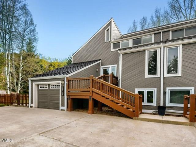 Townhouse for sale