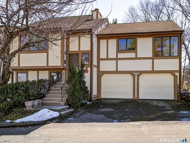 Condo for sale in West Haven, Connecticut