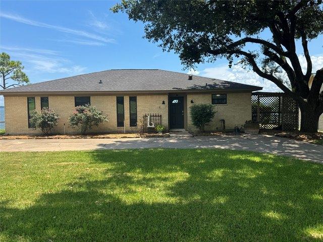House for sale in Oakhurst, Texas