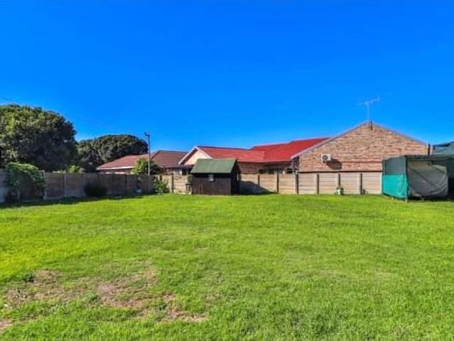 Land for sale in Cape St Francis, Eastern Cape