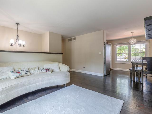 House for sale in Buffalo Grove, Cook County