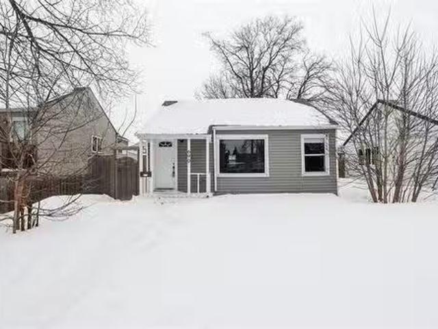 House for sale in East St. Paul, Manitoba
