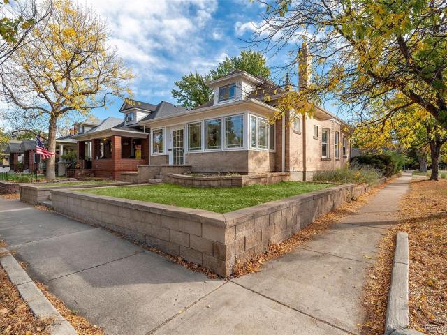 House for sale in Denver