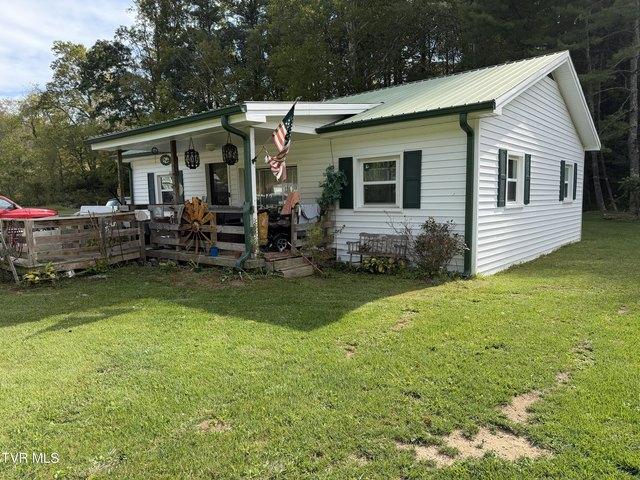 House for sale in Laurel Bloomery, East Tennessee