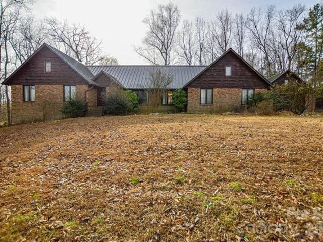 House for sale in Mount Pleasant, North Carolina