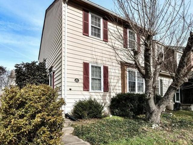 Townhouse for sale in Virginia