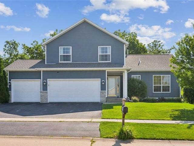 House for sale in Linn, Iowa