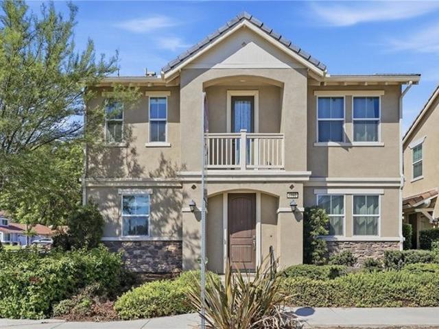 Condo for sale in Chino, San Bernardino County