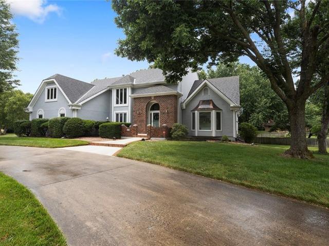 House for sale in Gladstone, Missouri