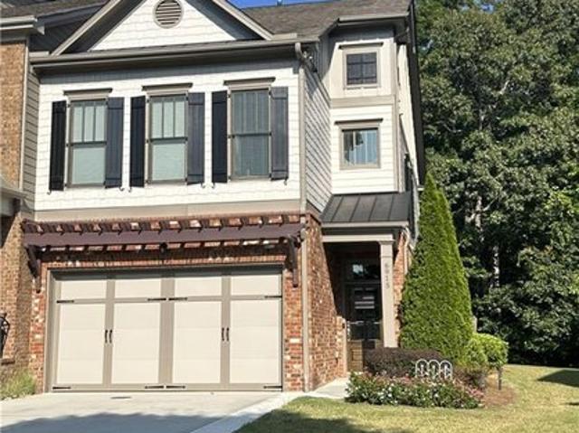 Townhouse for sale in Flowery Branch, Georgia