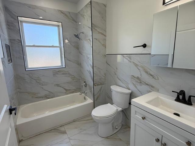 House for sale in Englewood, Chicago