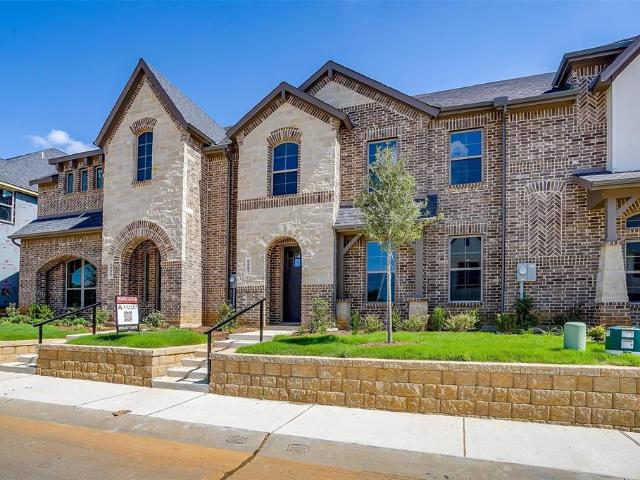 Townhouse for sale in Arlington, Texas