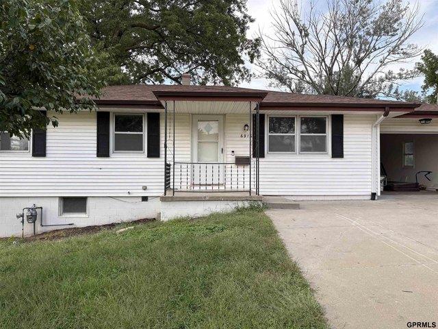 House for sale in Benson, Omaha