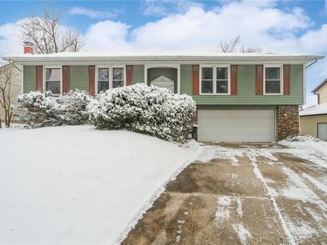 House for sale in Linn, Iowa