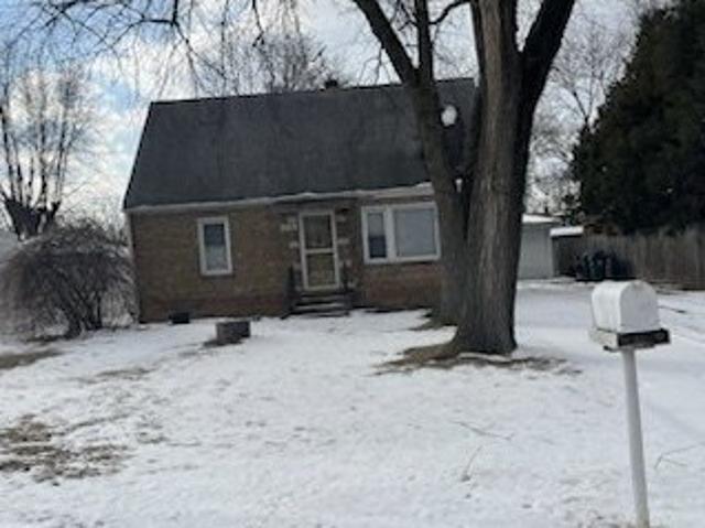 House for sale in Bridgeview, Illinois