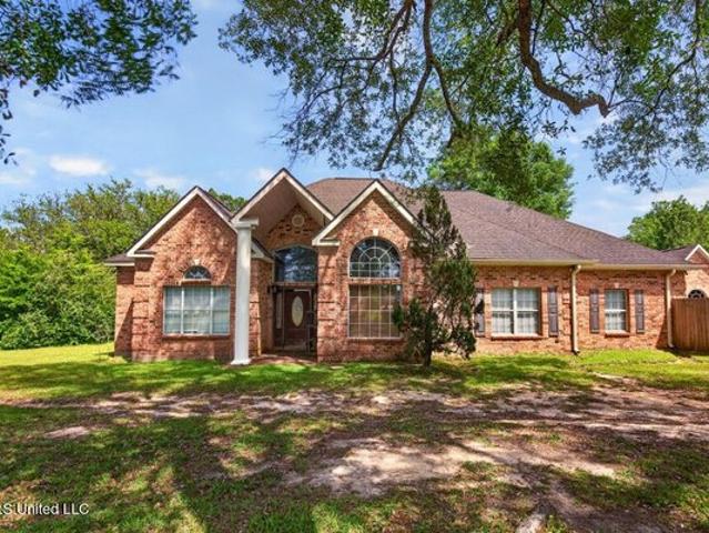 House for sale in Carriere, Mississippi