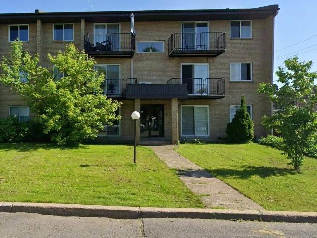Apartment for rent in Sainte-julie, Quebec