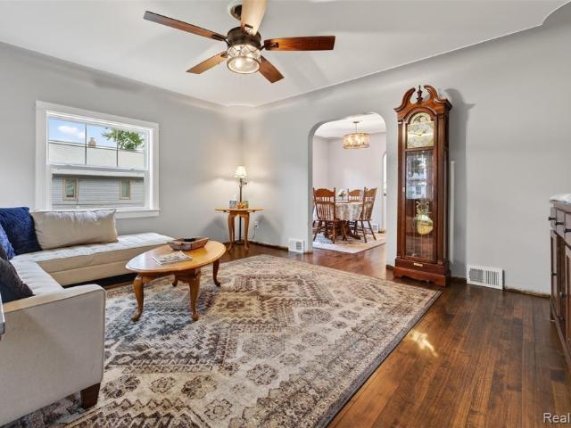 House for sale in Pontiac, Michigan