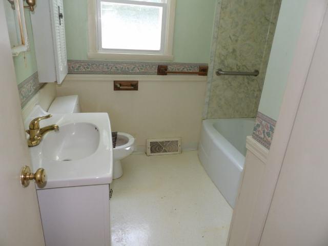 House for sale in Harborcreek, Pennsylvania