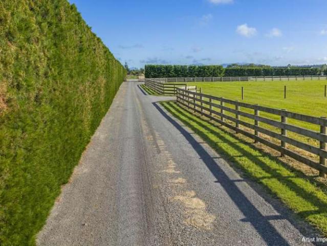 Property for sale in Charing Cross, Canterbury