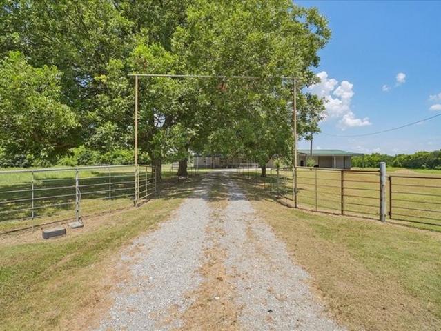 House for sale in Fannin, Texas