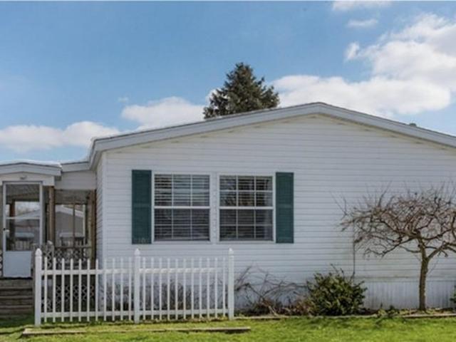 House for sale in Edwardsburg, Michigan