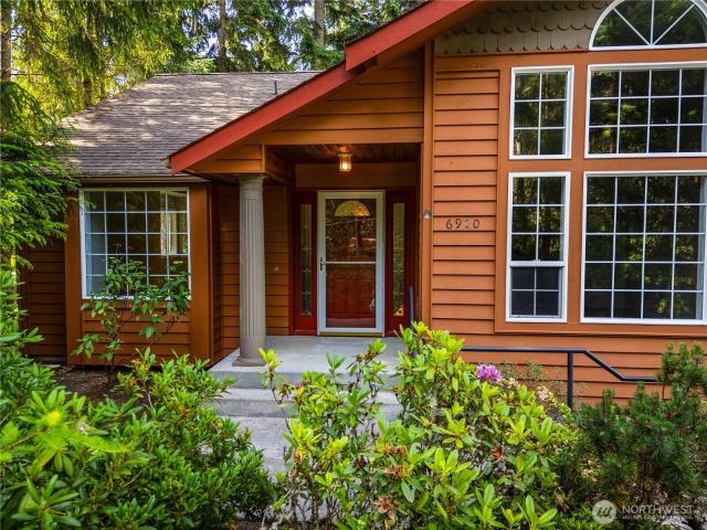 House for sale in University Place, Pierce County